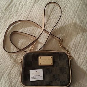 Michael Kors Jet Set cross body
