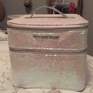🌜Limited Edition White Sparkly Makeup Tote🌛