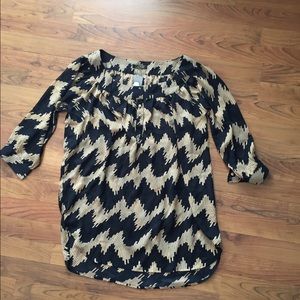 Trendy chevron top. New with tags.