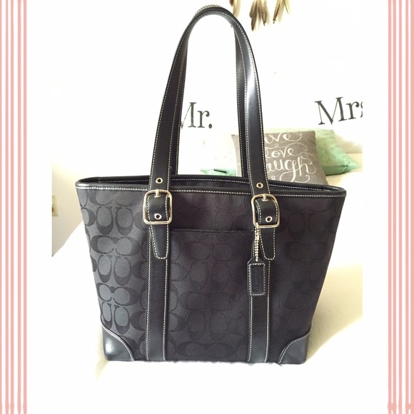 🌟Black Coach Bag🌟