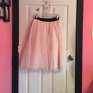 Stylish Abercrombie tulle skirt!!