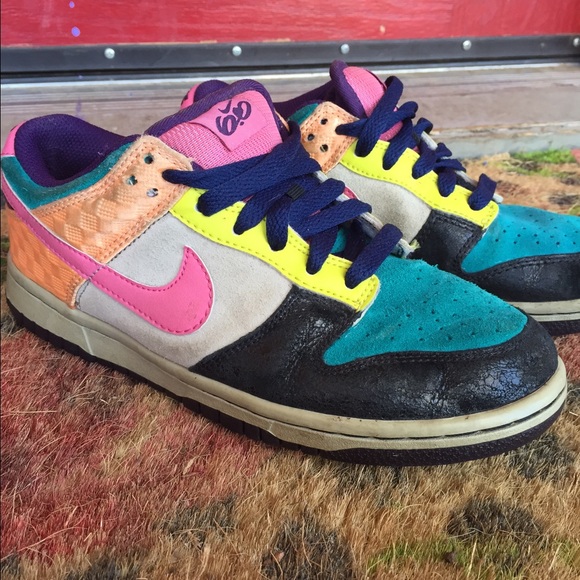 Nike sneakers 6.0 women's size 6