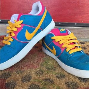 Nike women's 6.0 sneaker