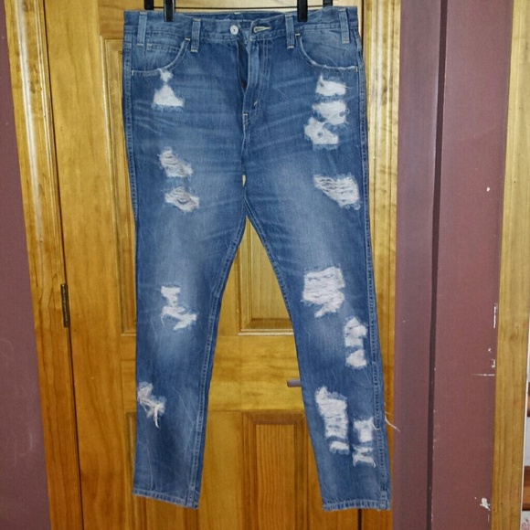 🌹 Levis Super Destroyed Skinnies🌹