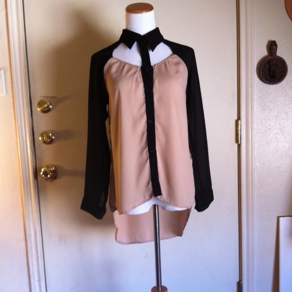 Tobi Cut Out Button-Up Blouse in Beige and Black