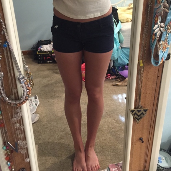 Abercrombie Navy shorts. - Picture 3 of 4
