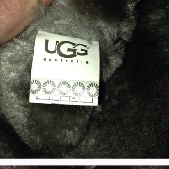 Authentic UGGs - Picture 3 of 4