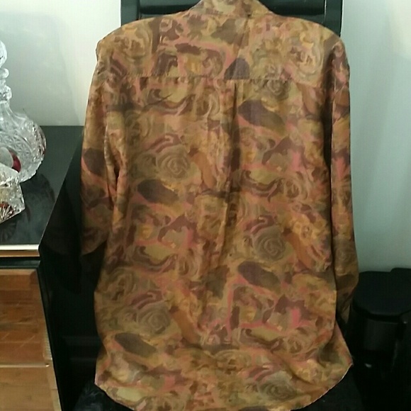 Top - Picture 2 of 3