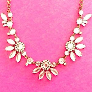 Statement necklace crystal