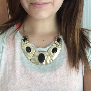 ❌SOLD❌Bib necklace