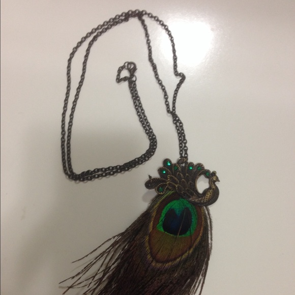 🔴SOLD🔴Peacock neckless - Picture 3 of 3