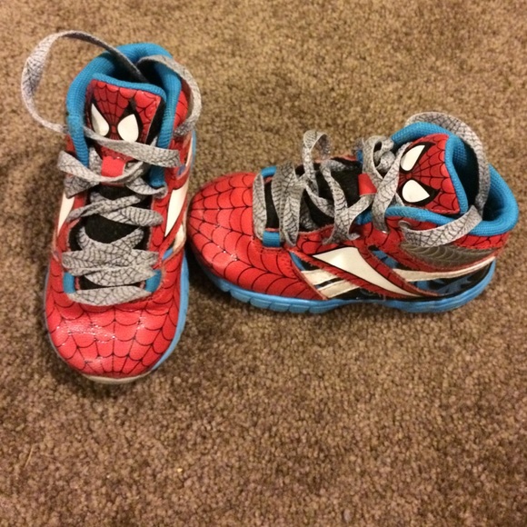 Toddler sneakers