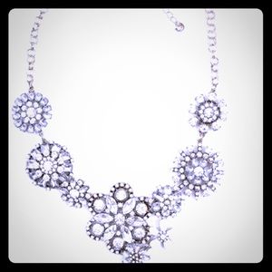 Flower lattice necklace