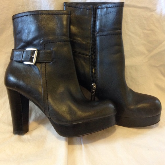 Black ankle boots.