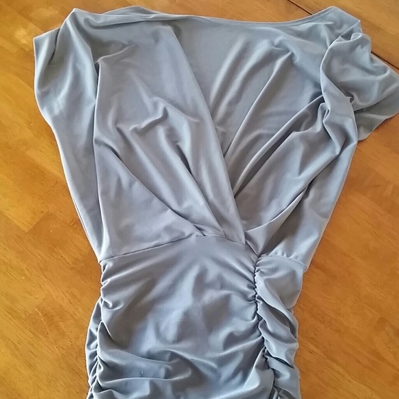Grey open back form fitting dress - Picture 1 of 3