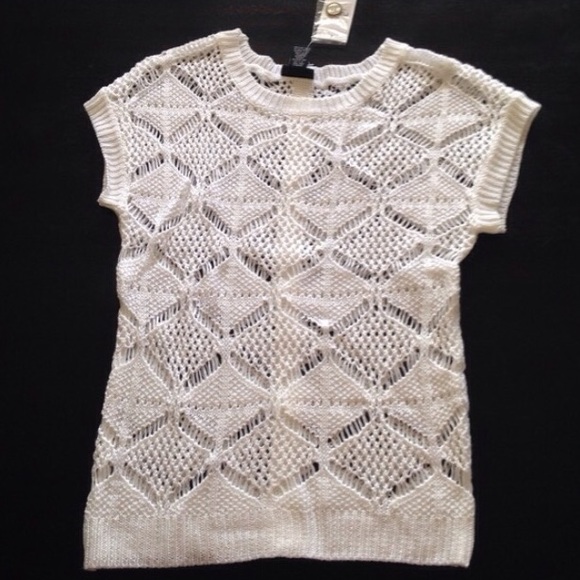 NWT White Short Sleeve Knit Sweater - S - Picture 2 of 6