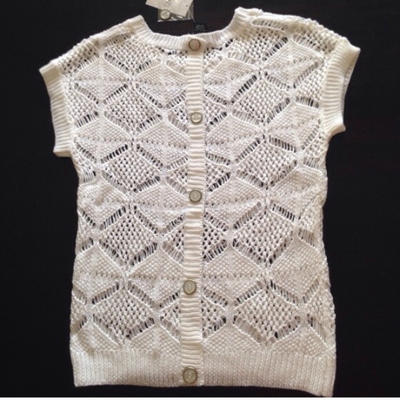 NWT White Short Sleeve Knit Sweater - S - Picture 3 of 6