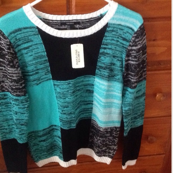 NWT FOREVER 21 SWEATER - Picture 3 of 3
