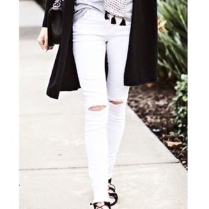 SALE!! Perfect condition white skinny jeggings!