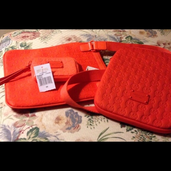 Sold - Picture 3 of 4