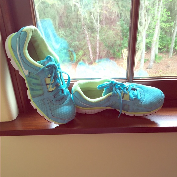 Nike Dual Fusion ST2