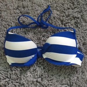 Gilly hicks push em up bikini top