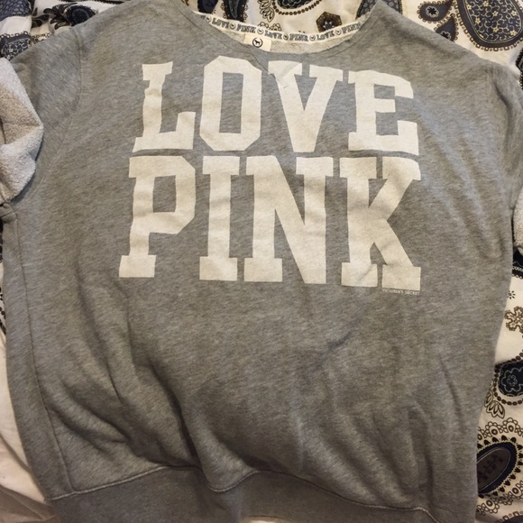 VS Pink slouchy short sleeve sweatshirt.
