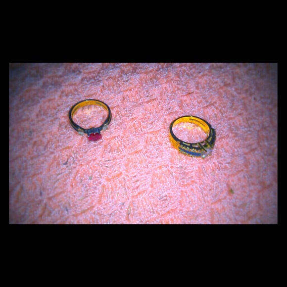 2 size 7 rings replicas - Picture 1 of 1