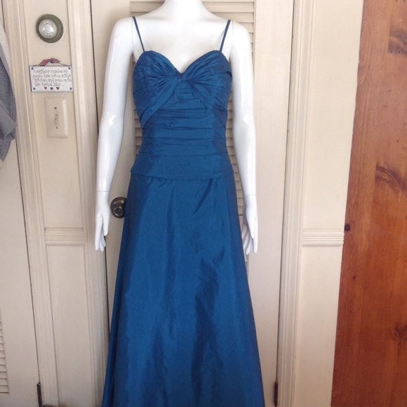 Blue formal dress - Picture 1 of 4