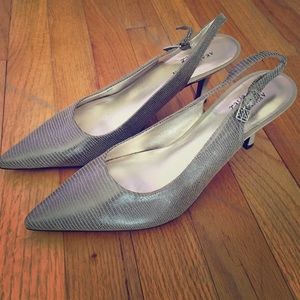 AK Anne Klein iflex Heels