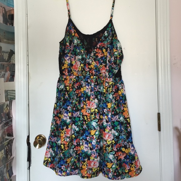 Perfect floral dress for Spring