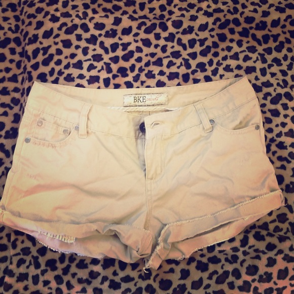 BKE Casuals, Khaki Lace Trim On Back Pockets