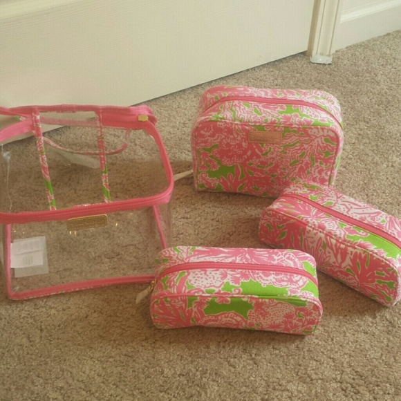 Lilly Pulitzer makeup bag set (4 piece)