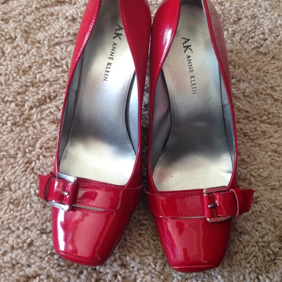 Red Ann Klein high heel dress shoes.