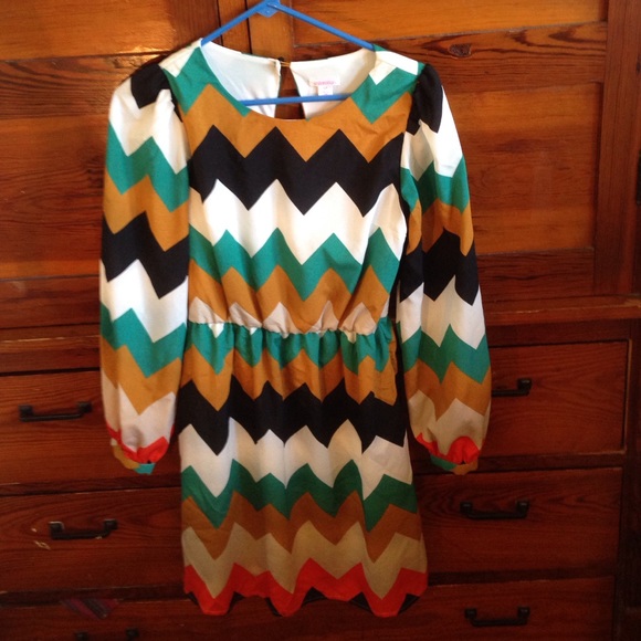 Xhilaration Dresses & Skirts - ZIG ZAG WONDER DRESS