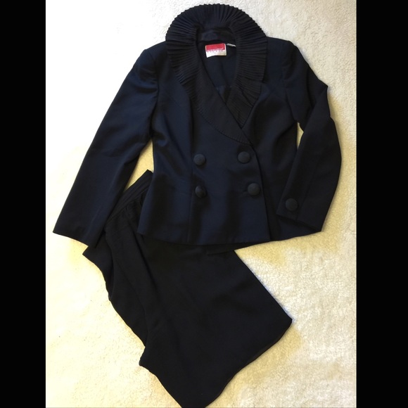 Oscar De Larenta Suit