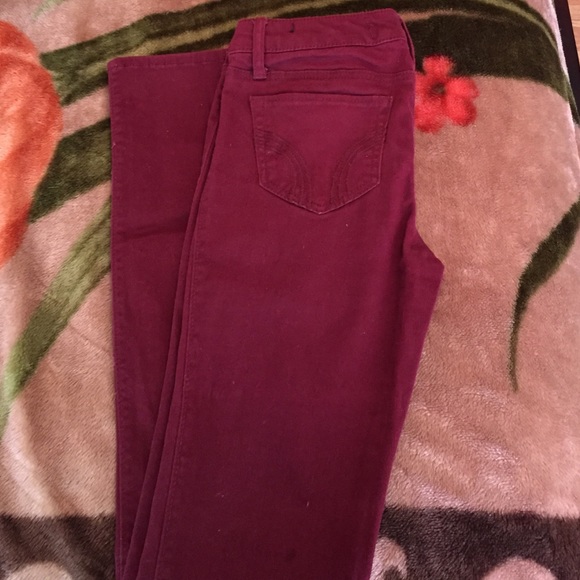 Burgundy skinny hollister pants! Size 0R