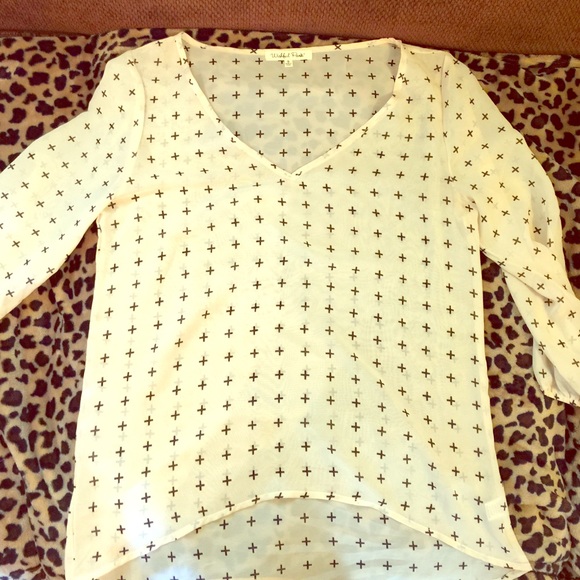 Creame White W/Black Crosses Sheer Quarter Sleeve