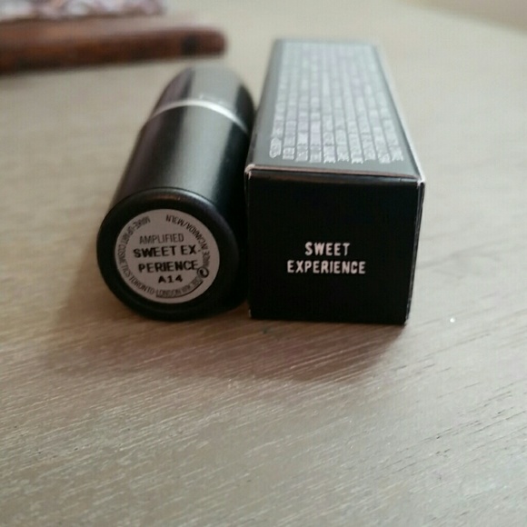 ❌SOLD❌MAC Sweet Experience Lipstick - Picture 3 of 4