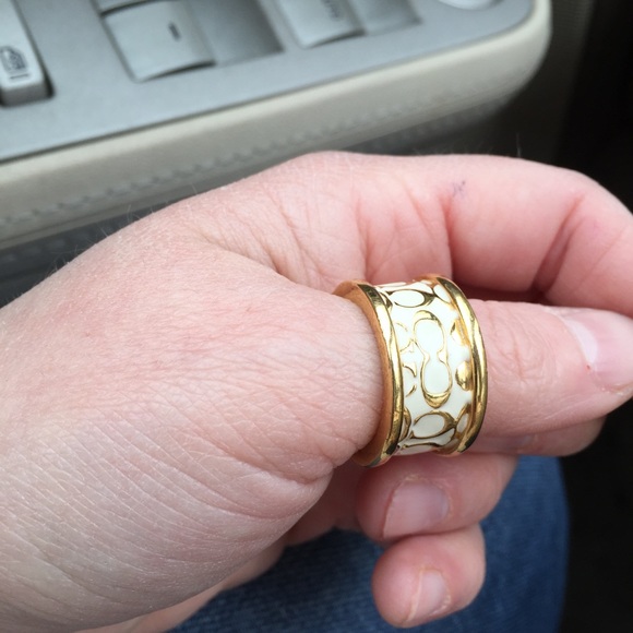 SOLD!!! In bundle Coach ring - Picture 3 of 4