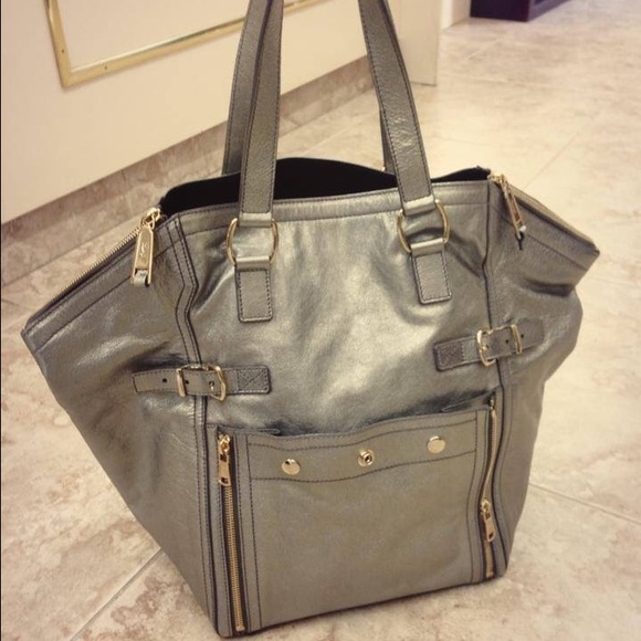 Amazing YSL Large Downtown Tote in Silver