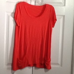Coral t-shirt