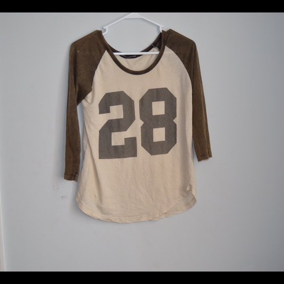 Brandy Melville 28 t shirt