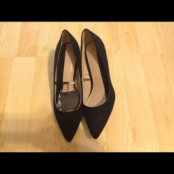 Zara Mid-heel Black Shoes Size 38 7.5