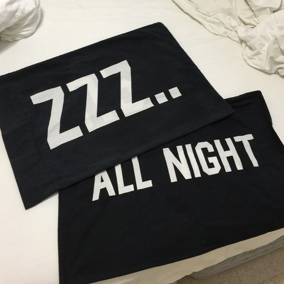 Victorias Secret PINK ZZZ Pillowcases. NO TRADES🚫