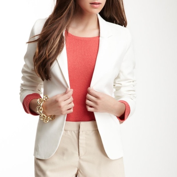 White blazer 💕💕💕💕