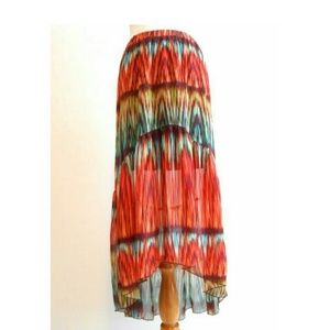 High-low patterned skirt.