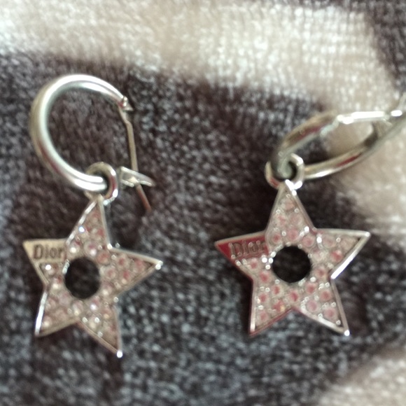 Dior star earrings!