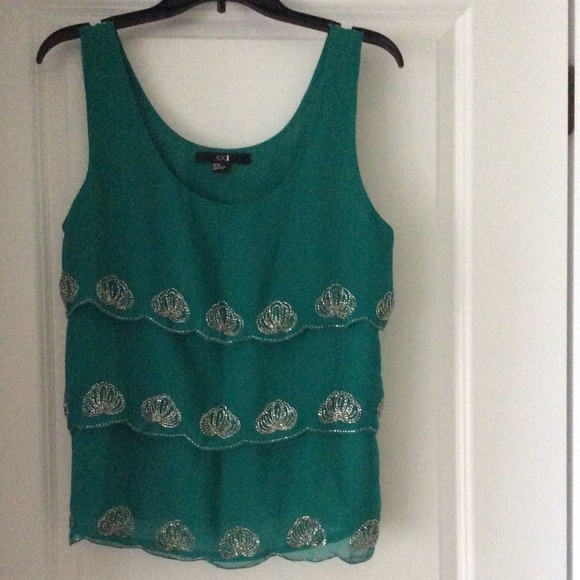 Green scalloped tank top