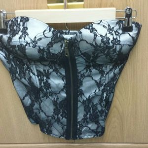 Crop shirt good for going out